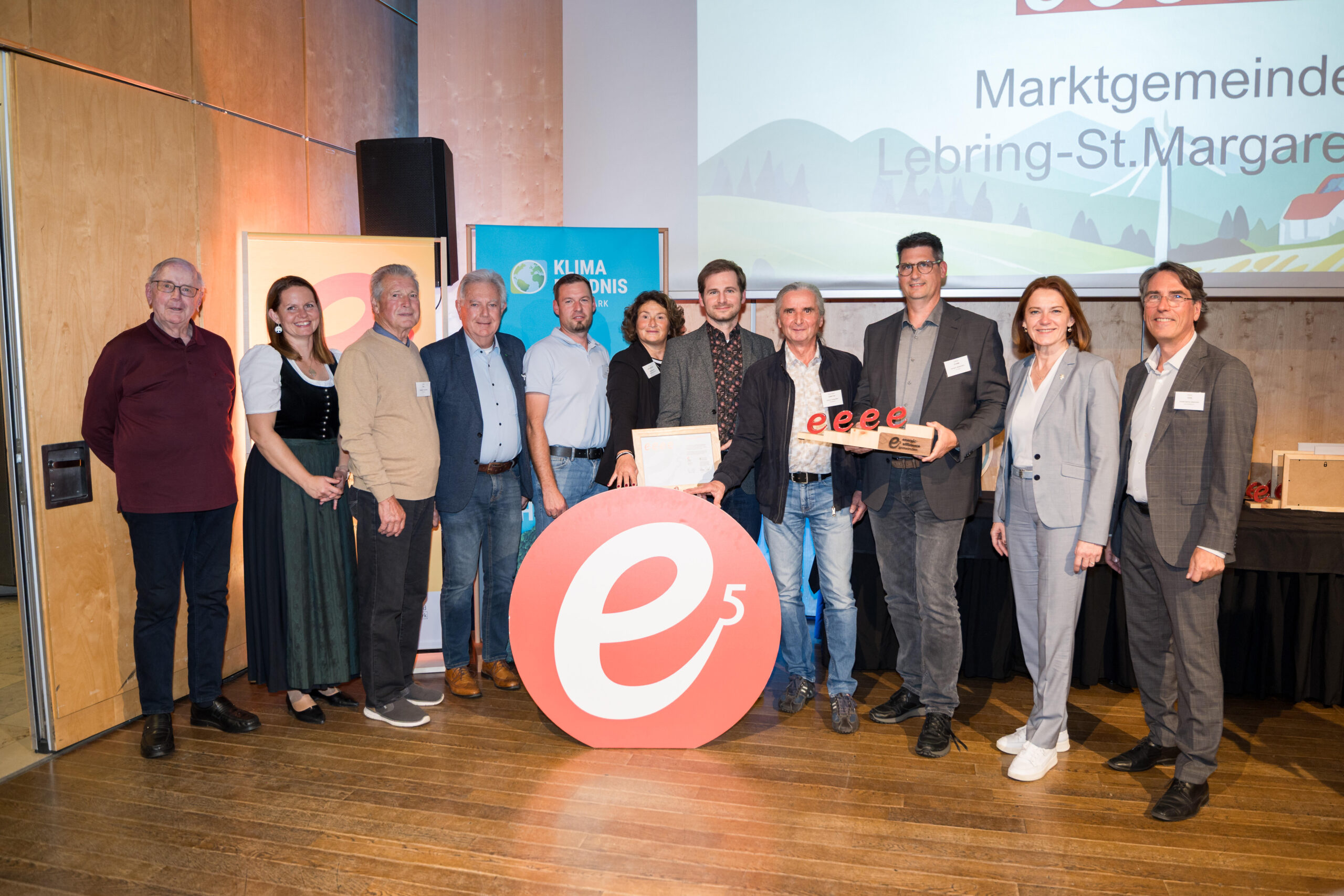 v.l.n.r. Karl von der Steiermark, Elisabeth von der Steiermark, Franz von der Steiermark, Peter von der Steiermark, Maria von der Steiermark, Robert von der Steiermark, Eva von der Steiermark, Thomas von der Steiermark